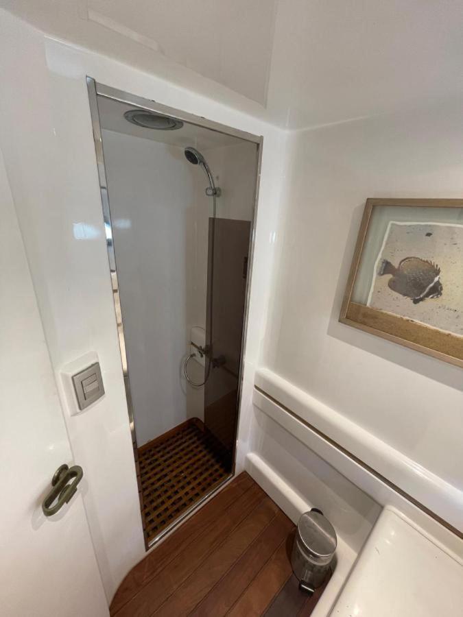 Yate Hotel Stv Barcelona Luaran gambar