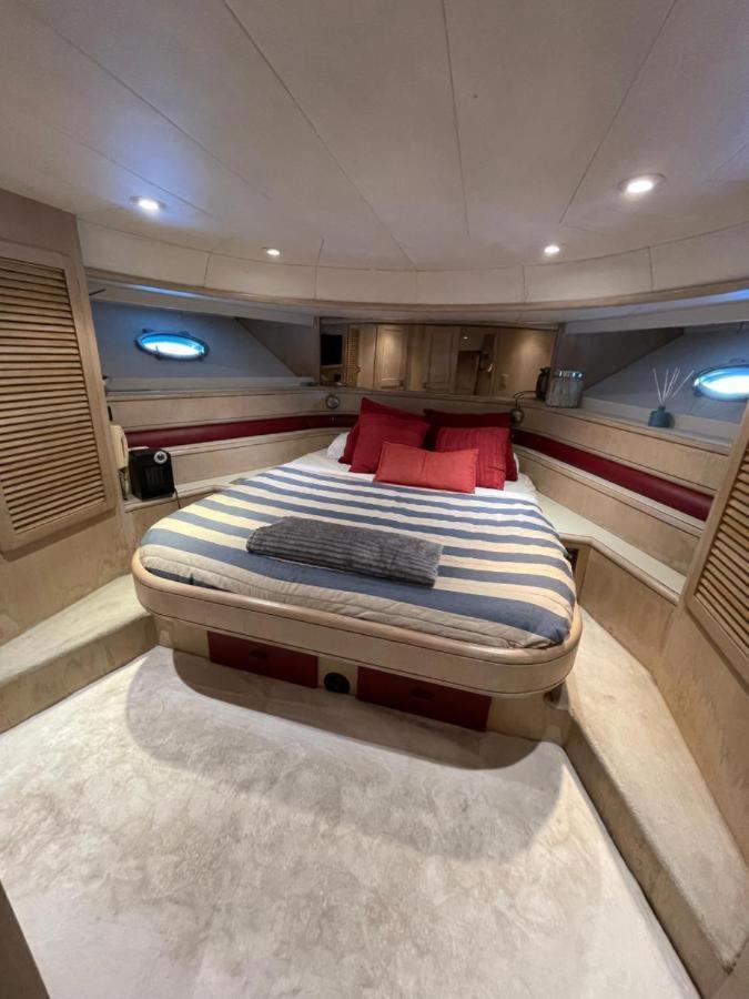 Yate Hotel Stv Barcelona Luaran gambar