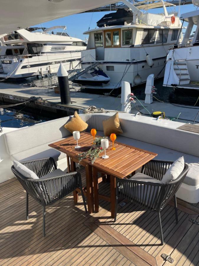 Yate Hotel Stv Barcelona Luaran gambar